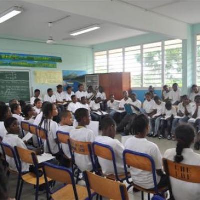 Sensibilisation aux gestes de premiers secours en primaire.